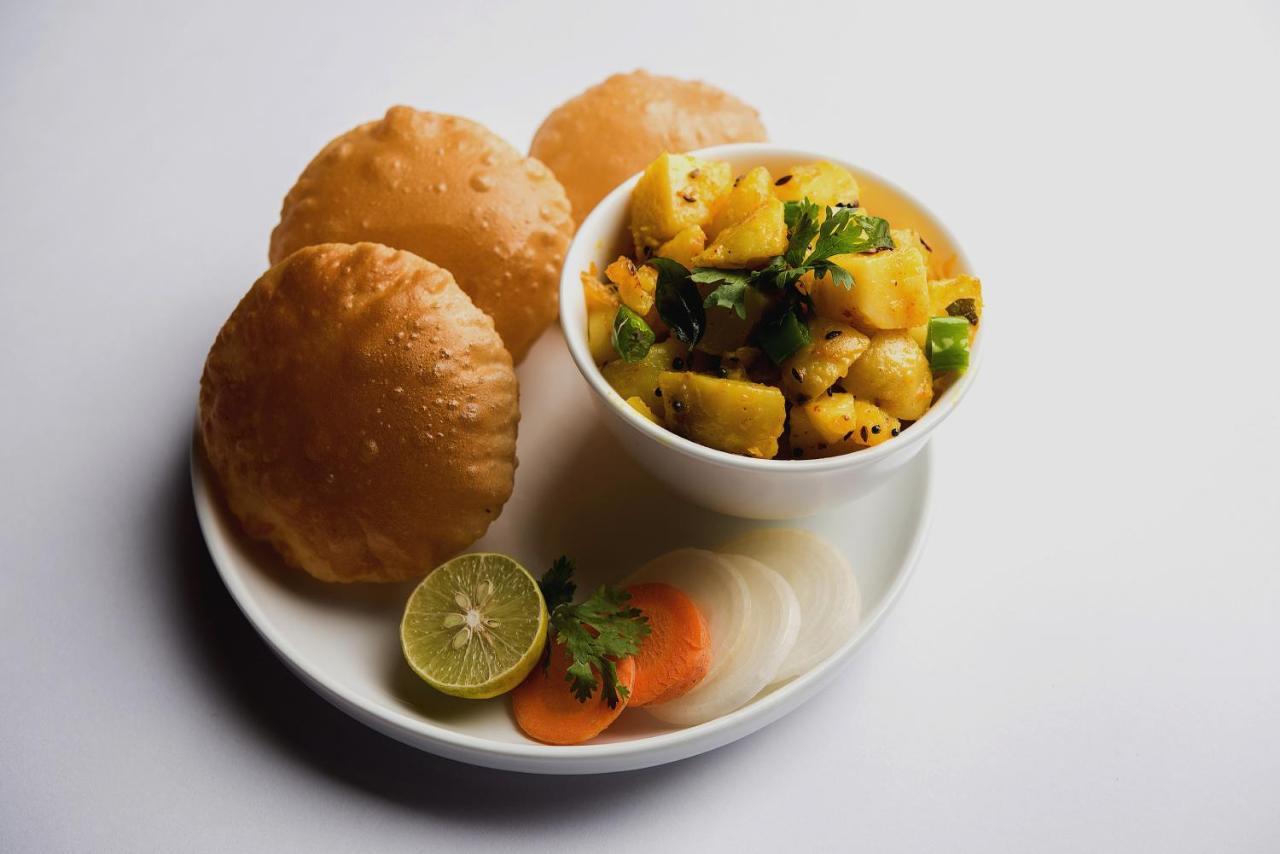 Hotel O Bharat Stay Near Indira Gandhi International Airport ニューデリー エクステリア 写真
